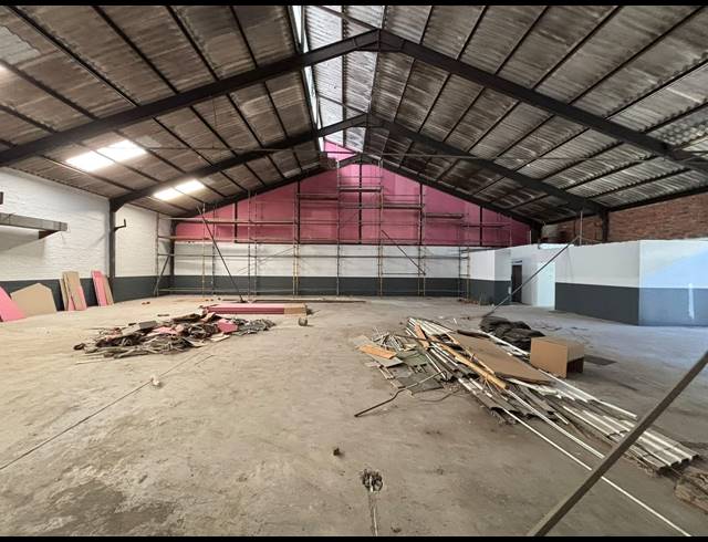 428M² WAREHOUSE TO LET IN EPPING INDUSTRIAL